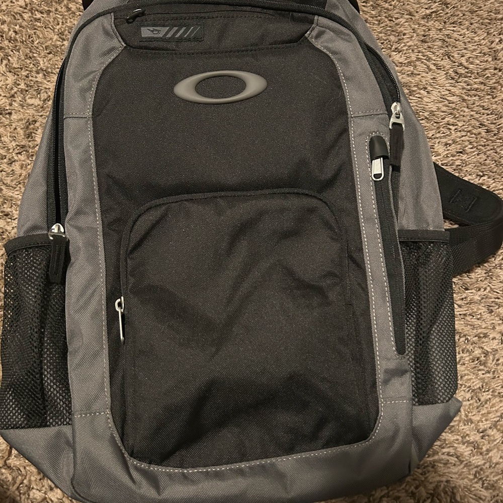 Oakley Enduro Backpack